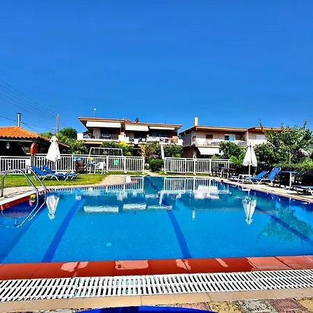 House Michalis Hotel apartamentowy Sarti