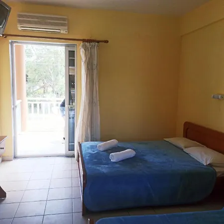 Lägenhetshotell House Michalis Sarti