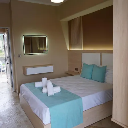 House Michalis Aparthotel *