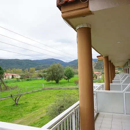 House Michalis Aparthotel *