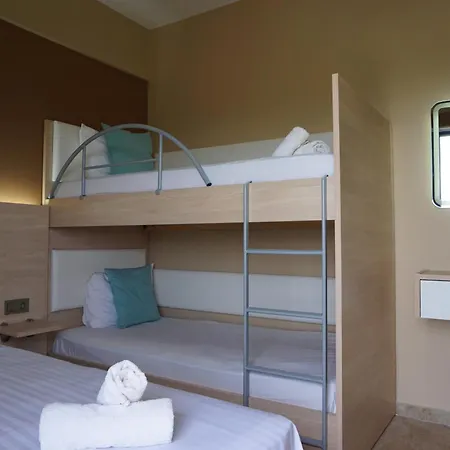 Aparthotel House Michalis *