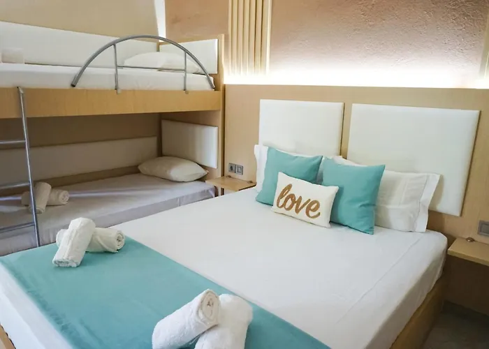 アパートホテル House Michalis サルティ
