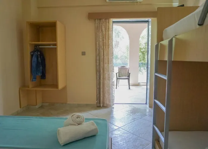 House Michalis Apartmanhotel 3*