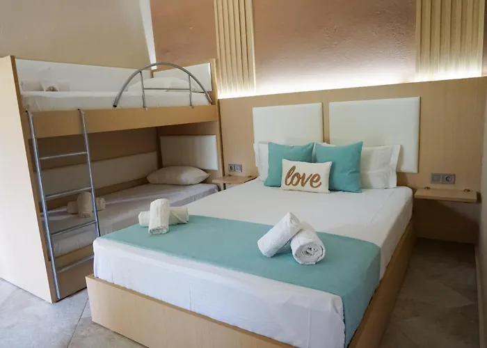 House Michalis Apartmanhotel 3*