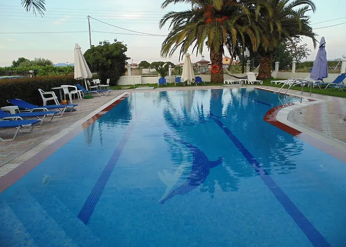 House Michalis Apartmanhotel Szárti