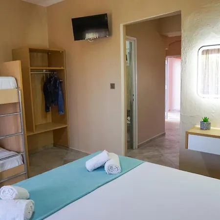 מלון דירות House Michalis סארטי