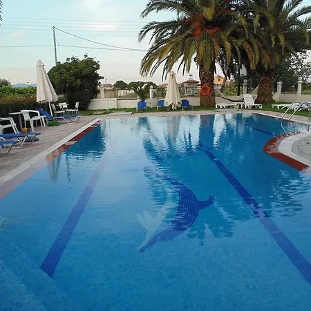 House Michalis מלון דירות סארטי